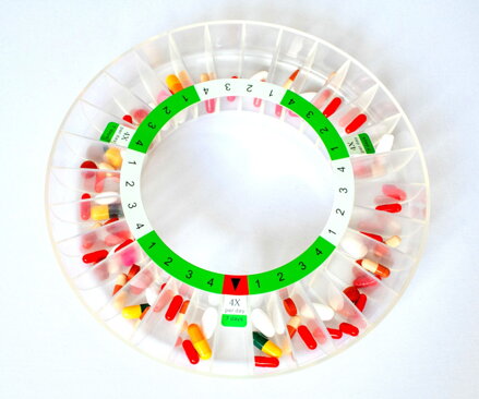 Smart Automatic Pill Dispenser with Alarm DoseControl | New Model 2021 | Neutral Dosage Rings | Transparent Lid